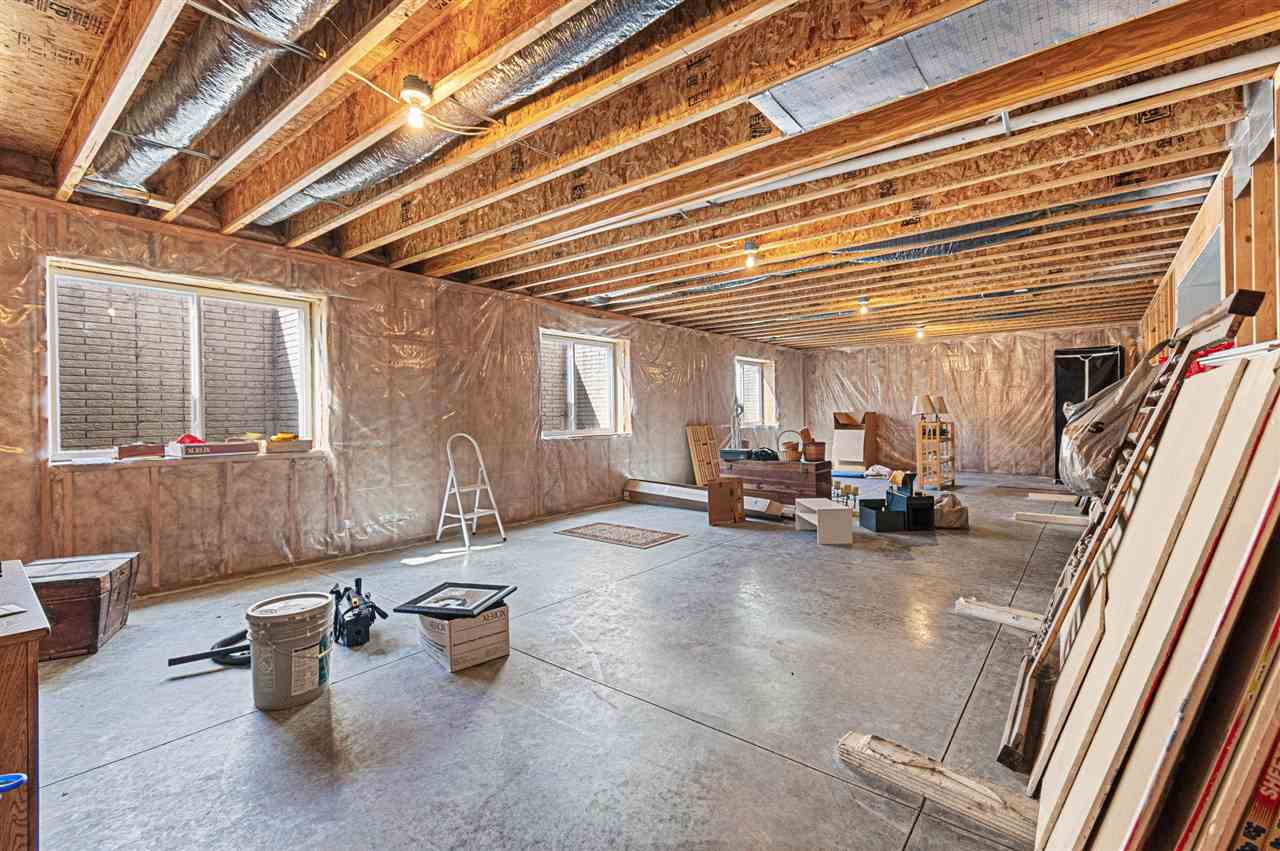 1875 Timber Wolf Drive North Liberty IA 52317