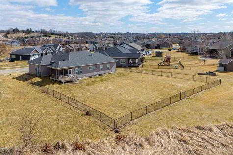 1875 Timber Wolf Drive North Liberty IA 52317