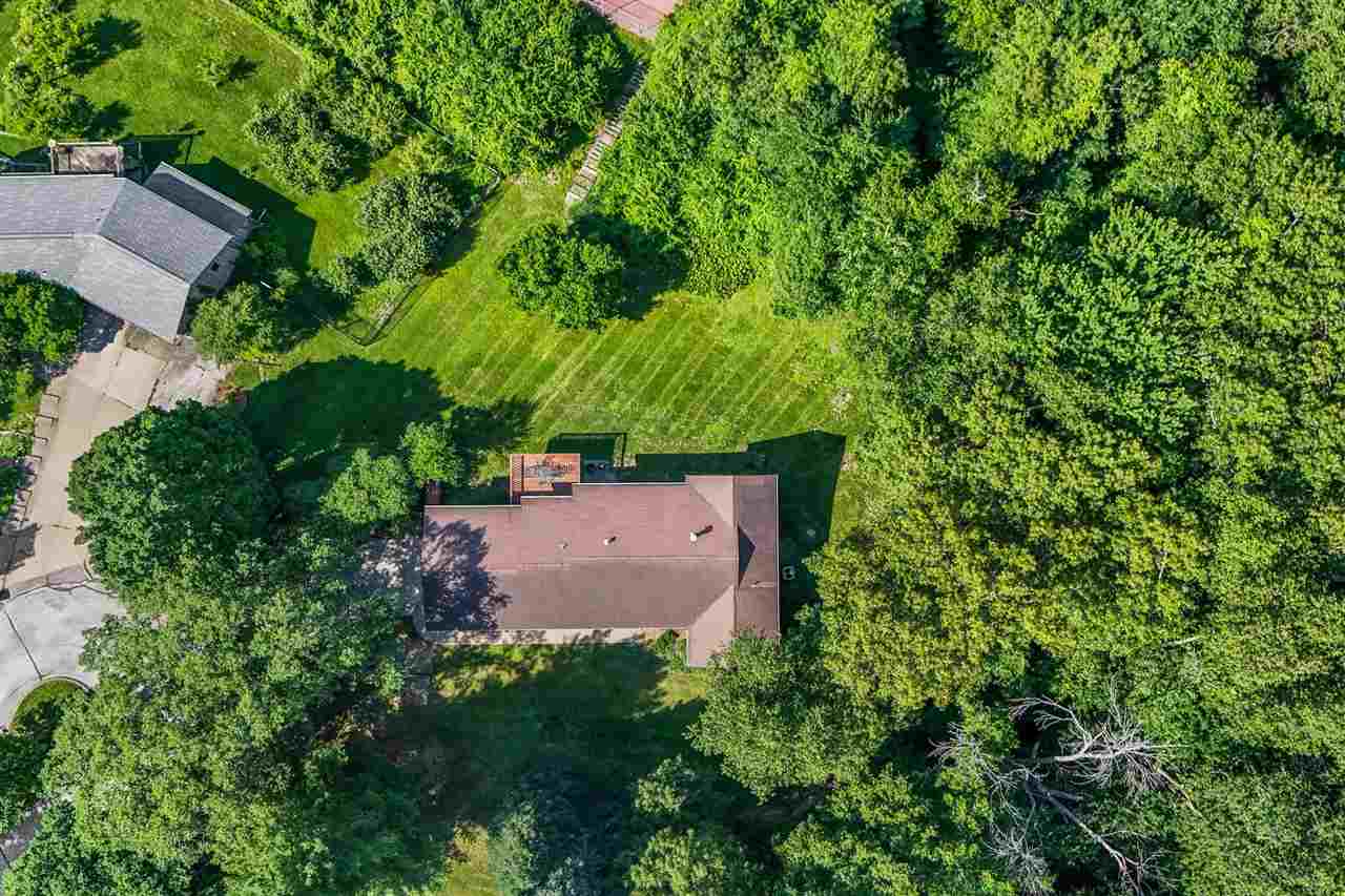 37 Lakeview Knoll NE Iowa City IA 52240
