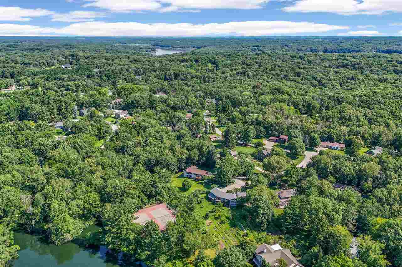 37 Lakeview Knoll NE Iowa City IA 52240
