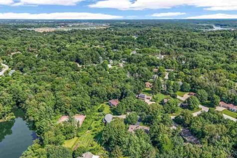 37 Lakeview Knoll NE Iowa City IA 52240