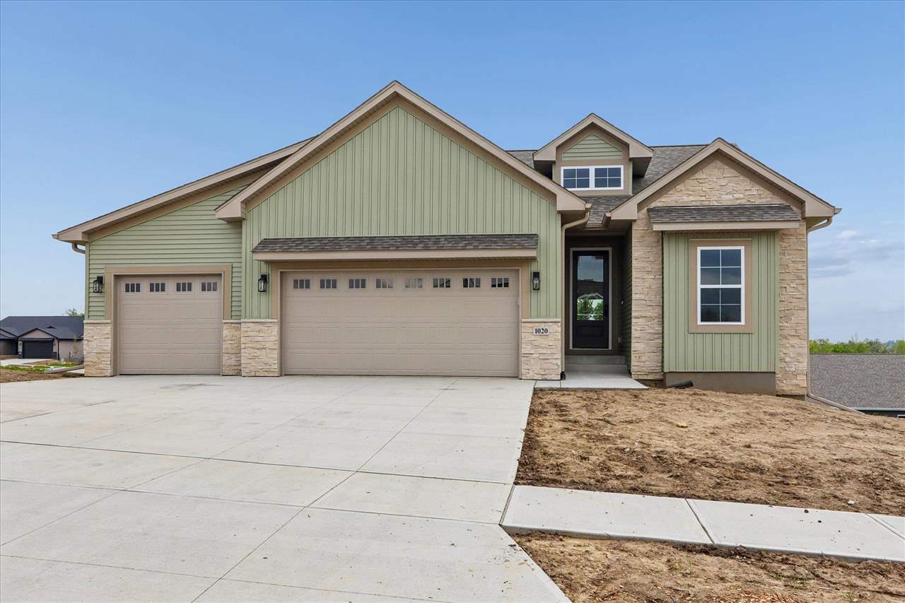 1020 Linden Lane Ely IA 52227