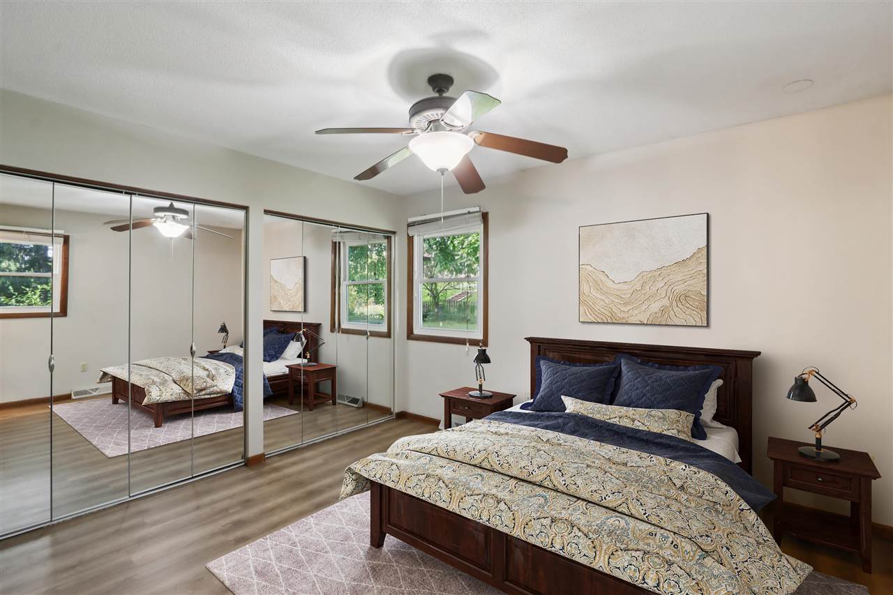 22 Bedford Court Iowa City IA 52240