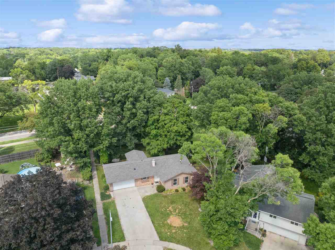 22 Bedford Court Iowa City IA 52240