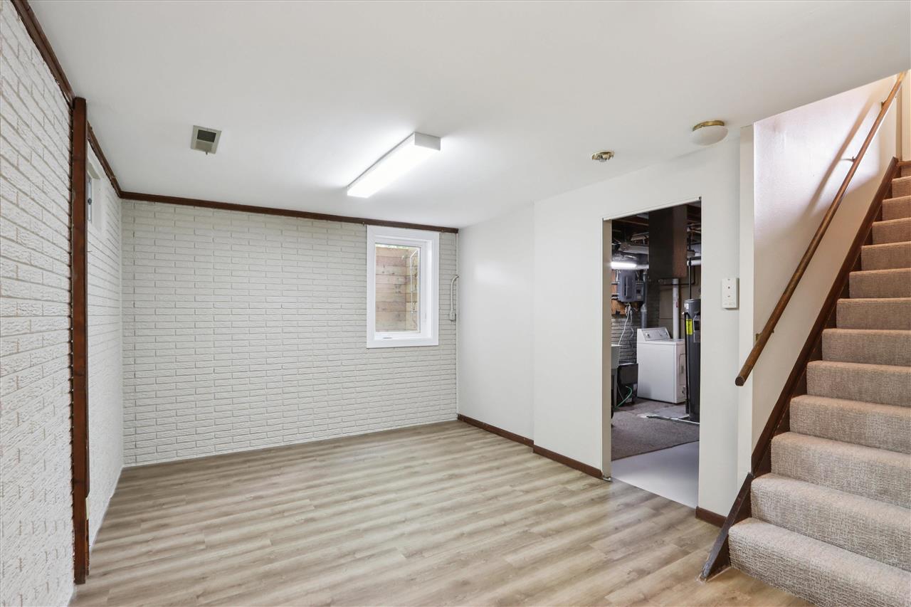 22 Bedford Court Iowa City IA 52240