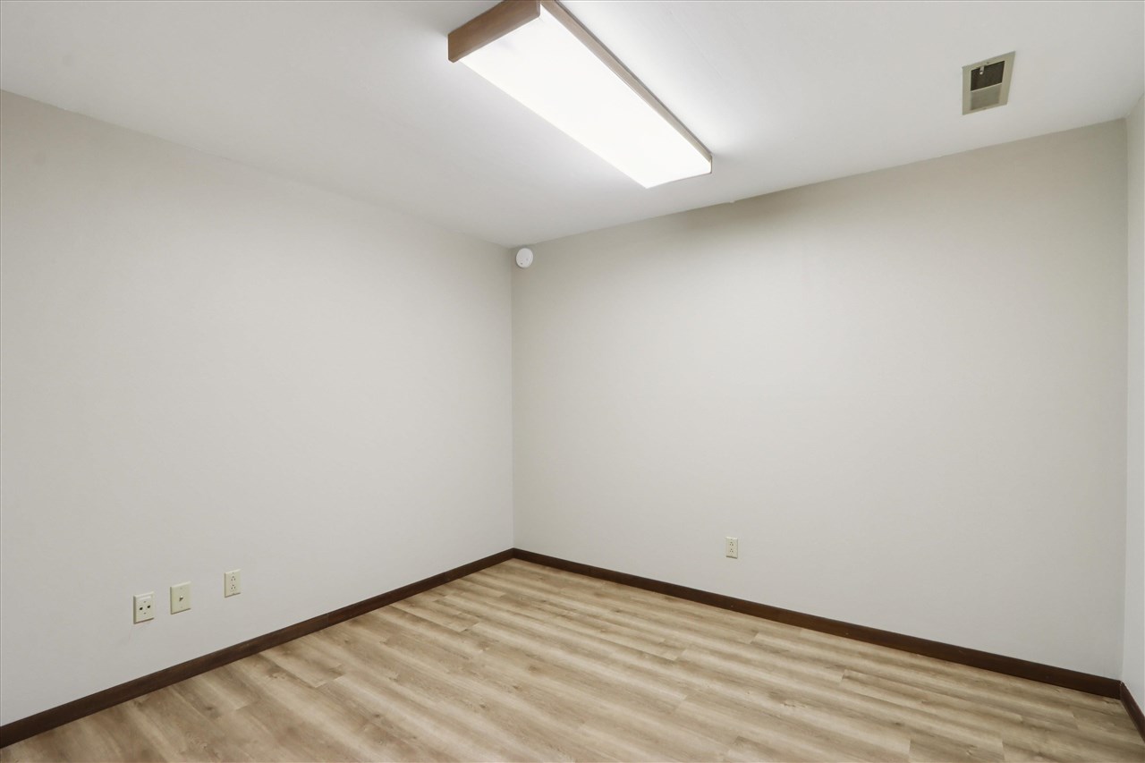 22 Bedford Court Iowa City IA 52240