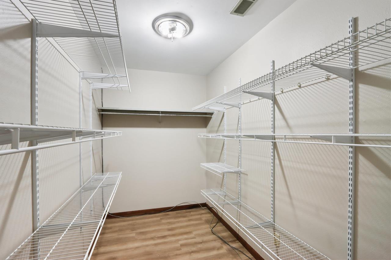 22 Bedford Court Iowa City IA 52240