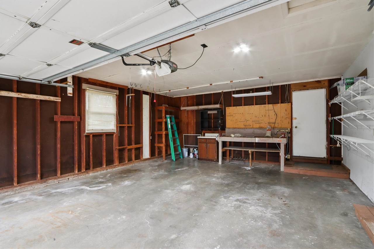 22 Bedford Court Iowa City IA 52240