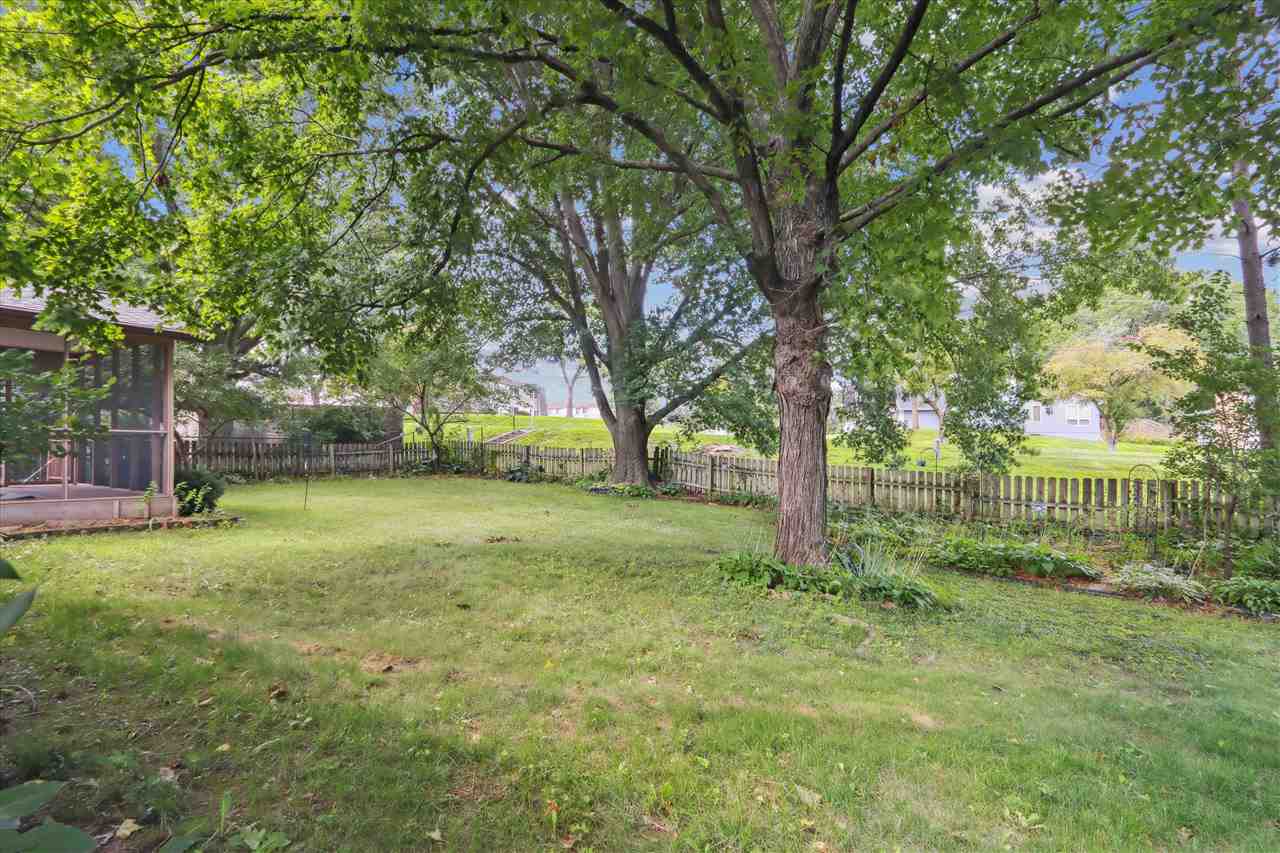 22 Bedford Court Iowa City IA 52240