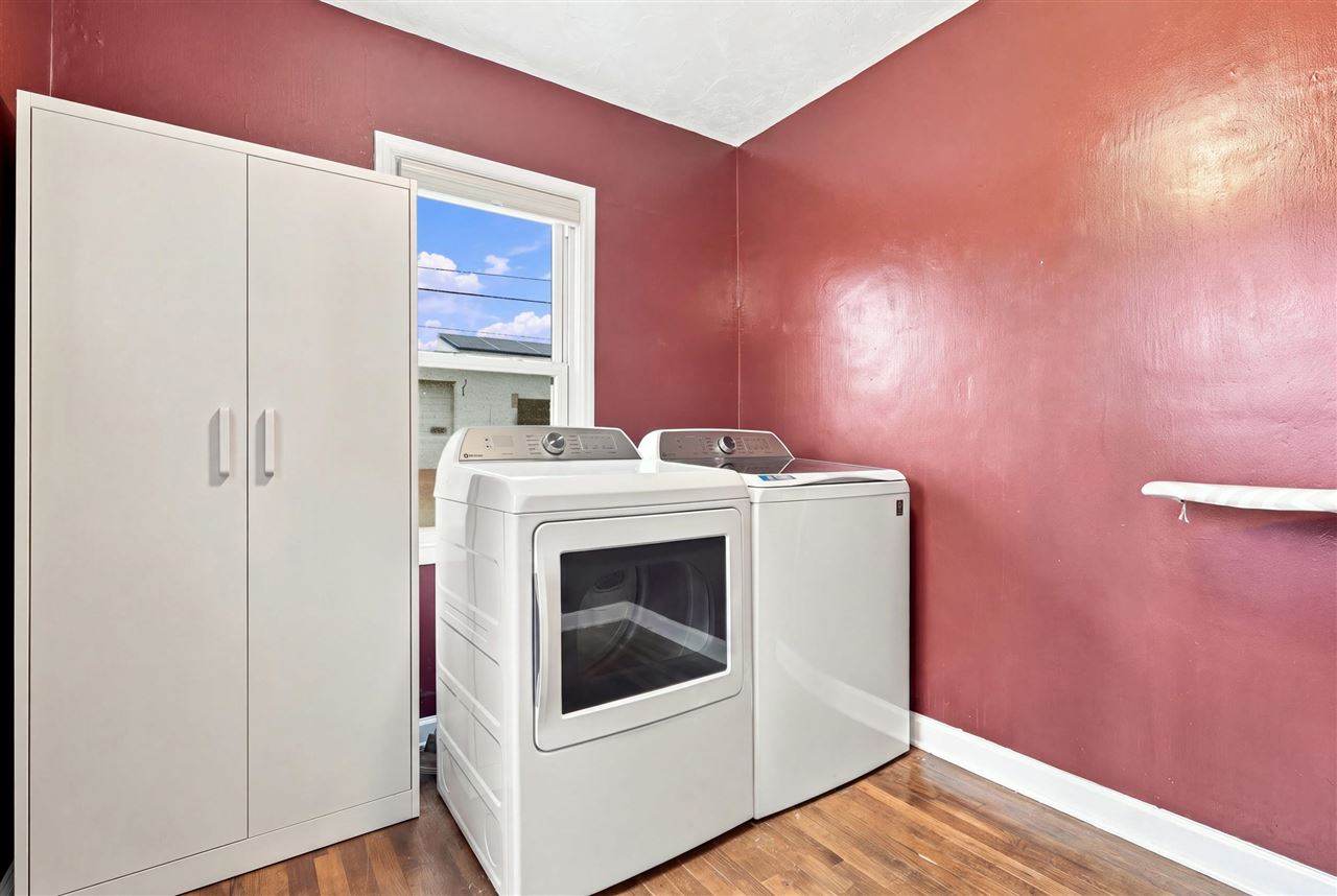 303 Stuart Street Sigourney IA 52591