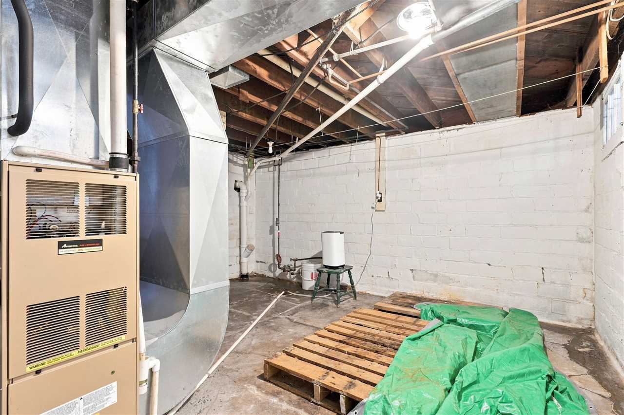 303 Stuart Street Sigourney IA 52591