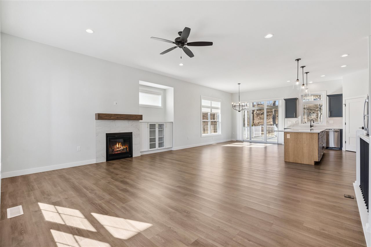 5608 Seminole Valley Trail NE Cedar Rapids IA 52411