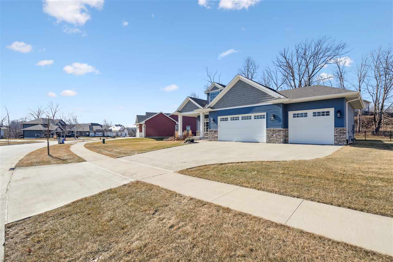 5608 Seminole Valley Trail NE Cedar Rapids IA 52411