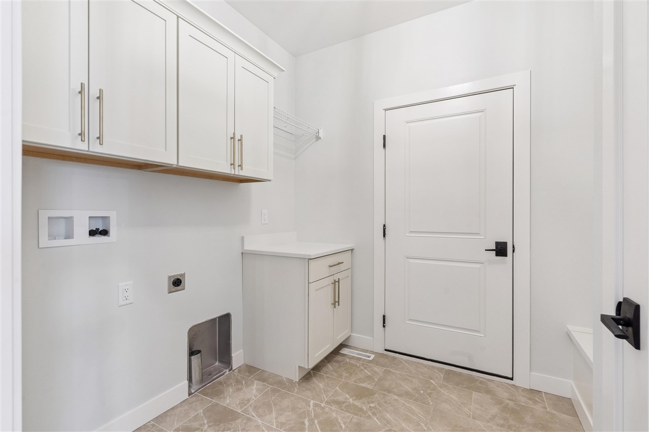5608 Seminole Valley Trail NE Cedar Rapids IA 52411
