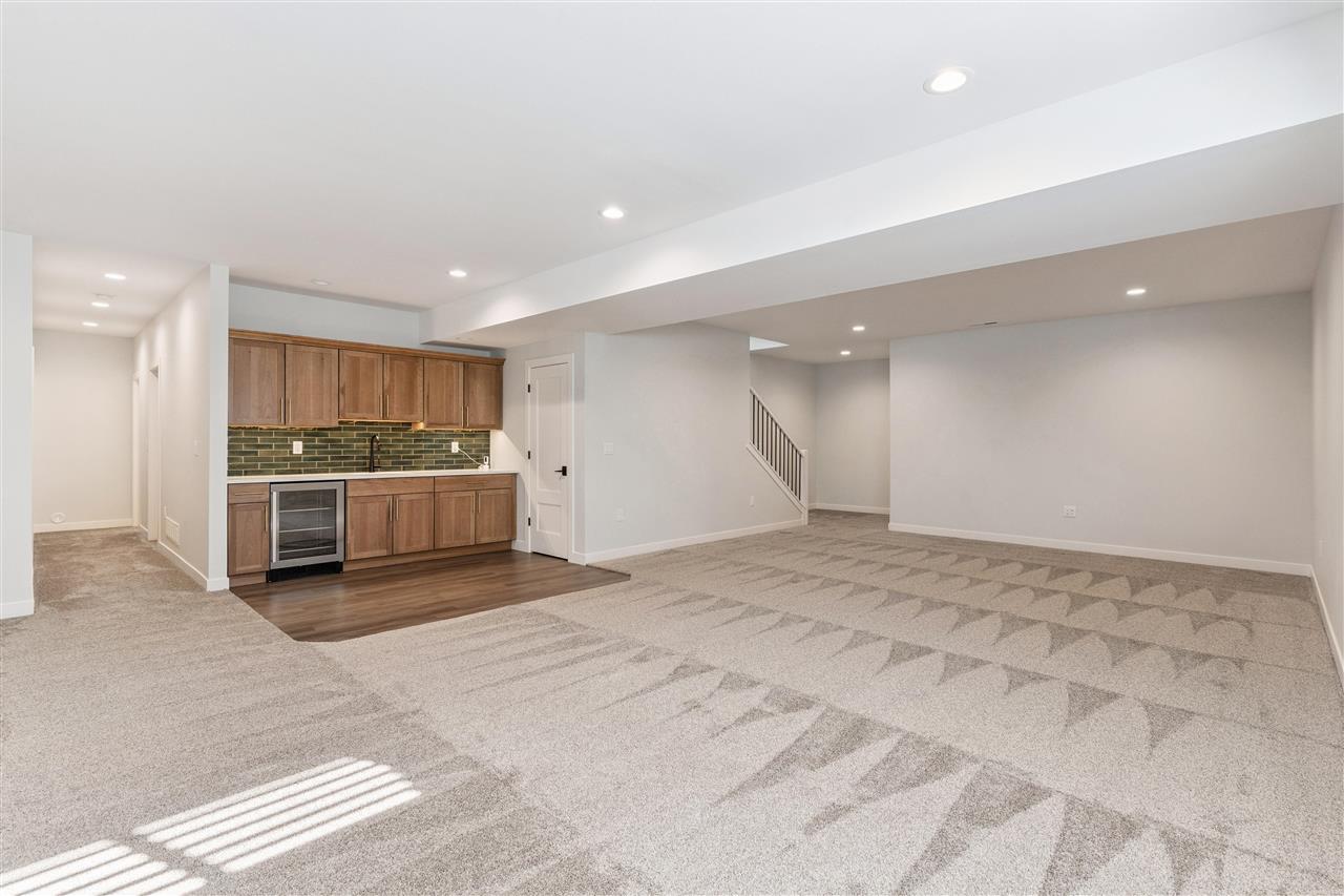 5608 Seminole Valley Trail NE Cedar Rapids IA 52411