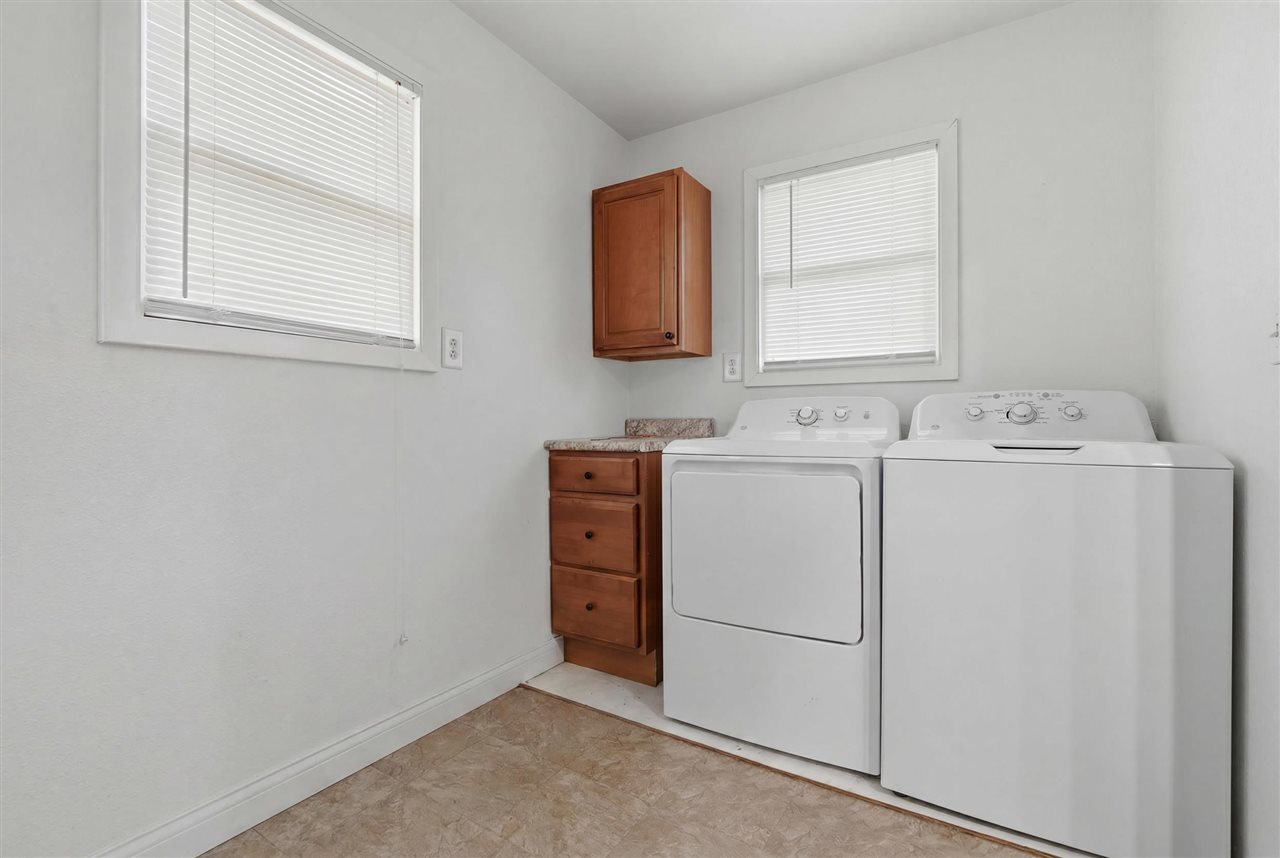 107 W Front Street Wayland IA 52654