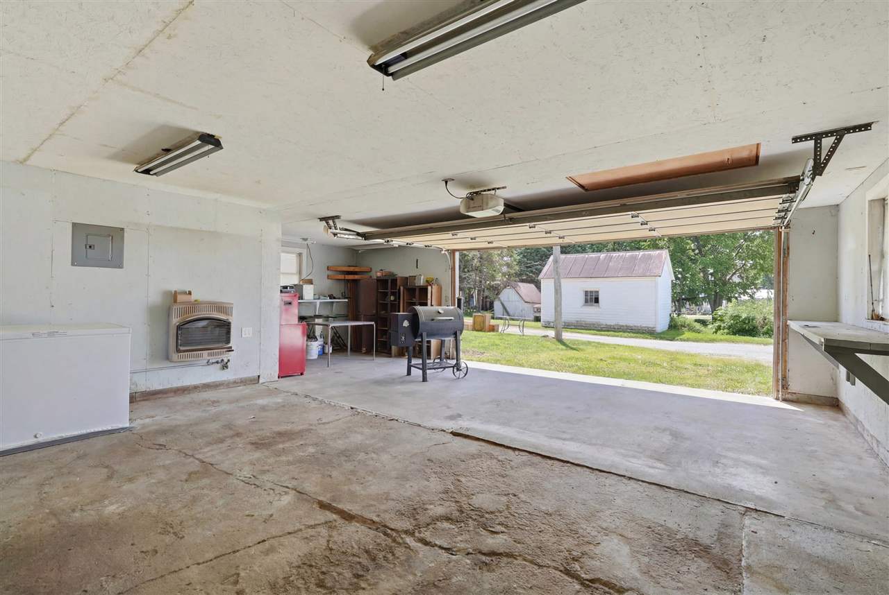 107 W Front Street Wayland IA 52654