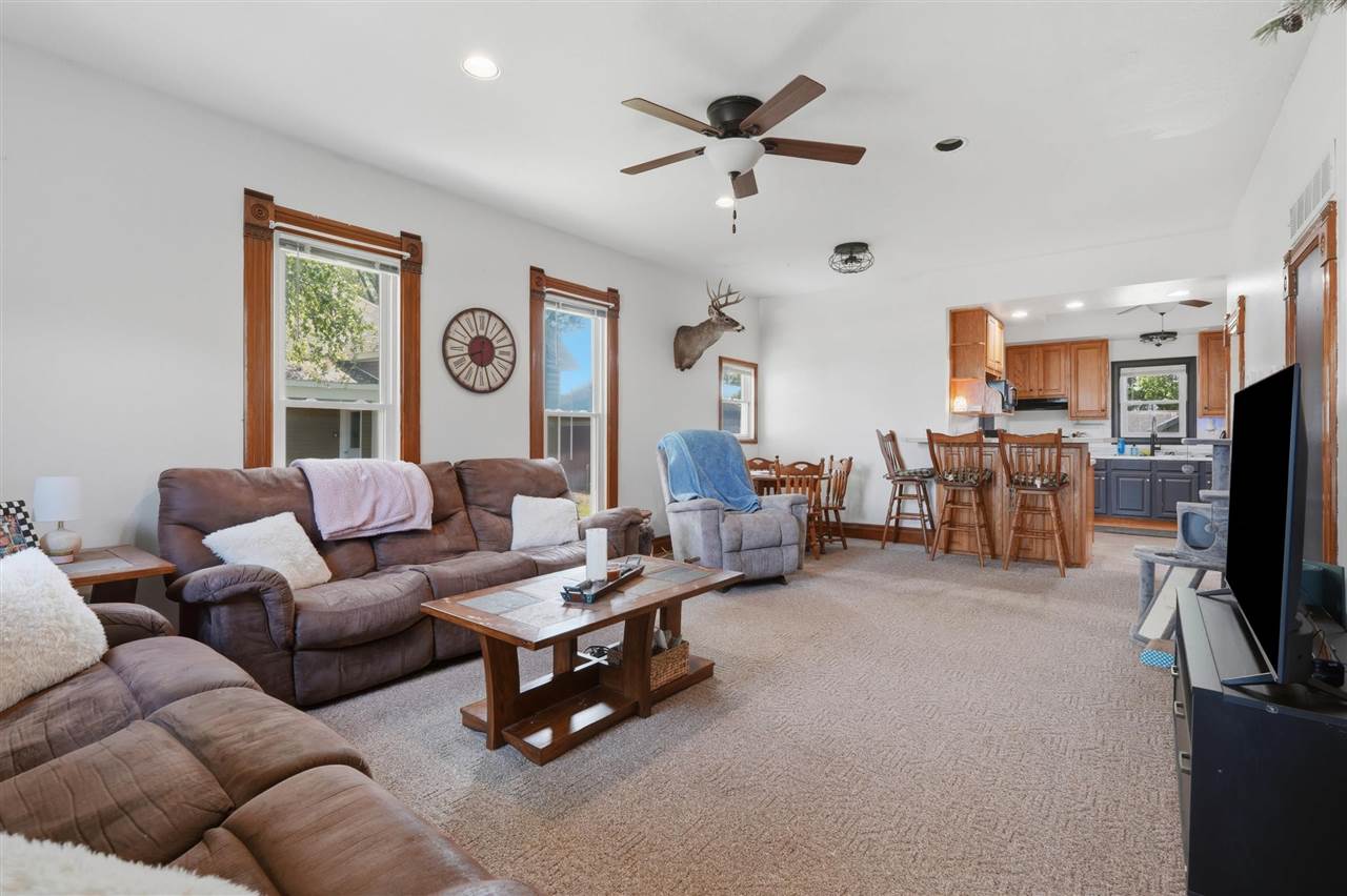 107 W Front Street Wayland IA 52654