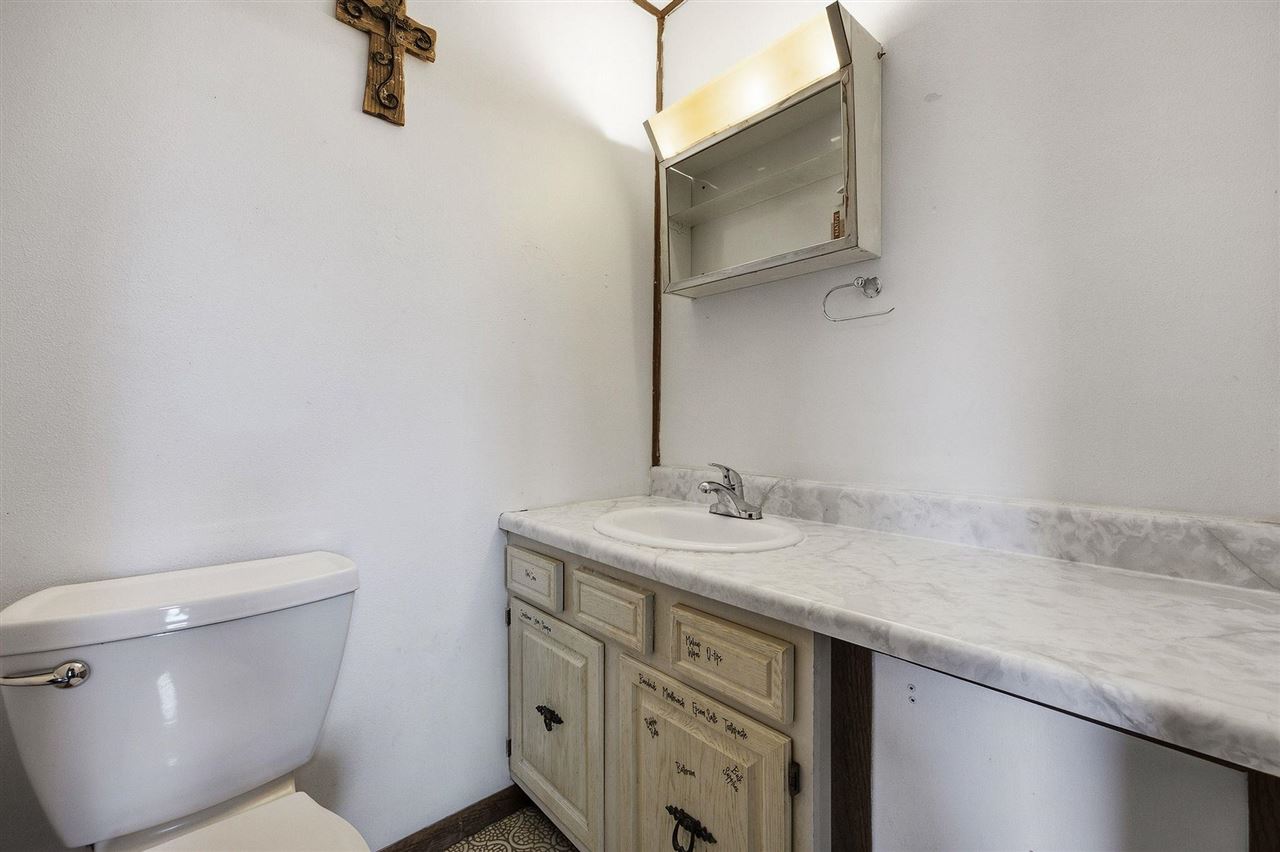14262 270th Avenue South English IA 52335