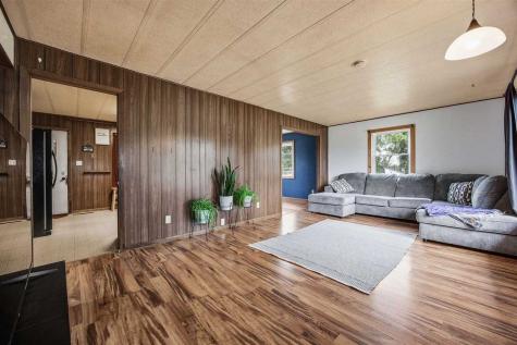 14262 270th Avenue South English IA 52335