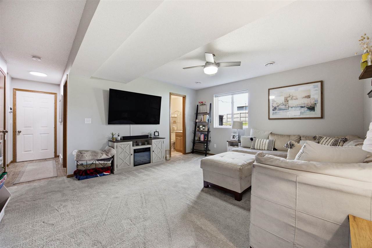2540 Copper Drive Marion IA 52302