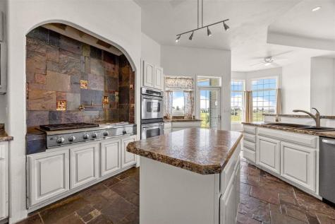2245 288th Drive Williamsburg IA 52361