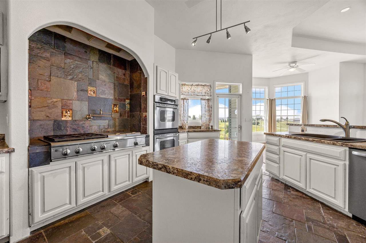 2245 288th Drive Williamsburg IA 52361