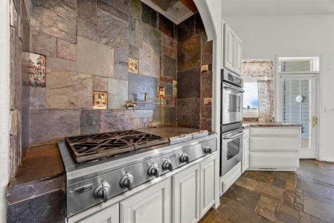 2245 288th Drive Williamsburg IA 52361