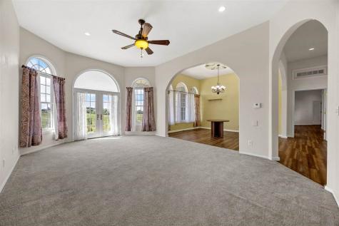 2245 288th Drive Williamsburg IA 52361