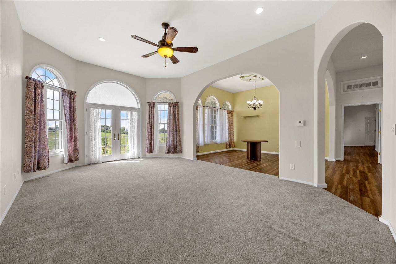 2245 288th Drive Williamsburg IA 52361