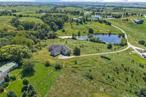 2245 288th Drive Williamsburg IA 52361