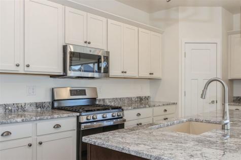 407 Solstice Court North Liberty IA 52317