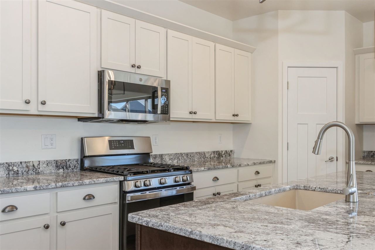407 Solstice Court North Liberty IA 52317