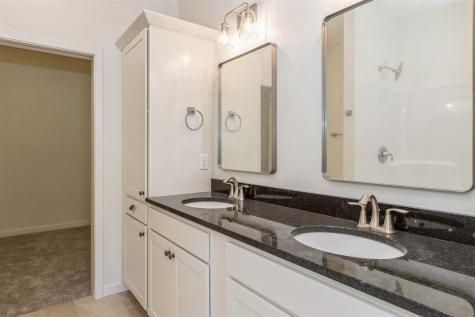 407 Solstice Court North Liberty IA 52317