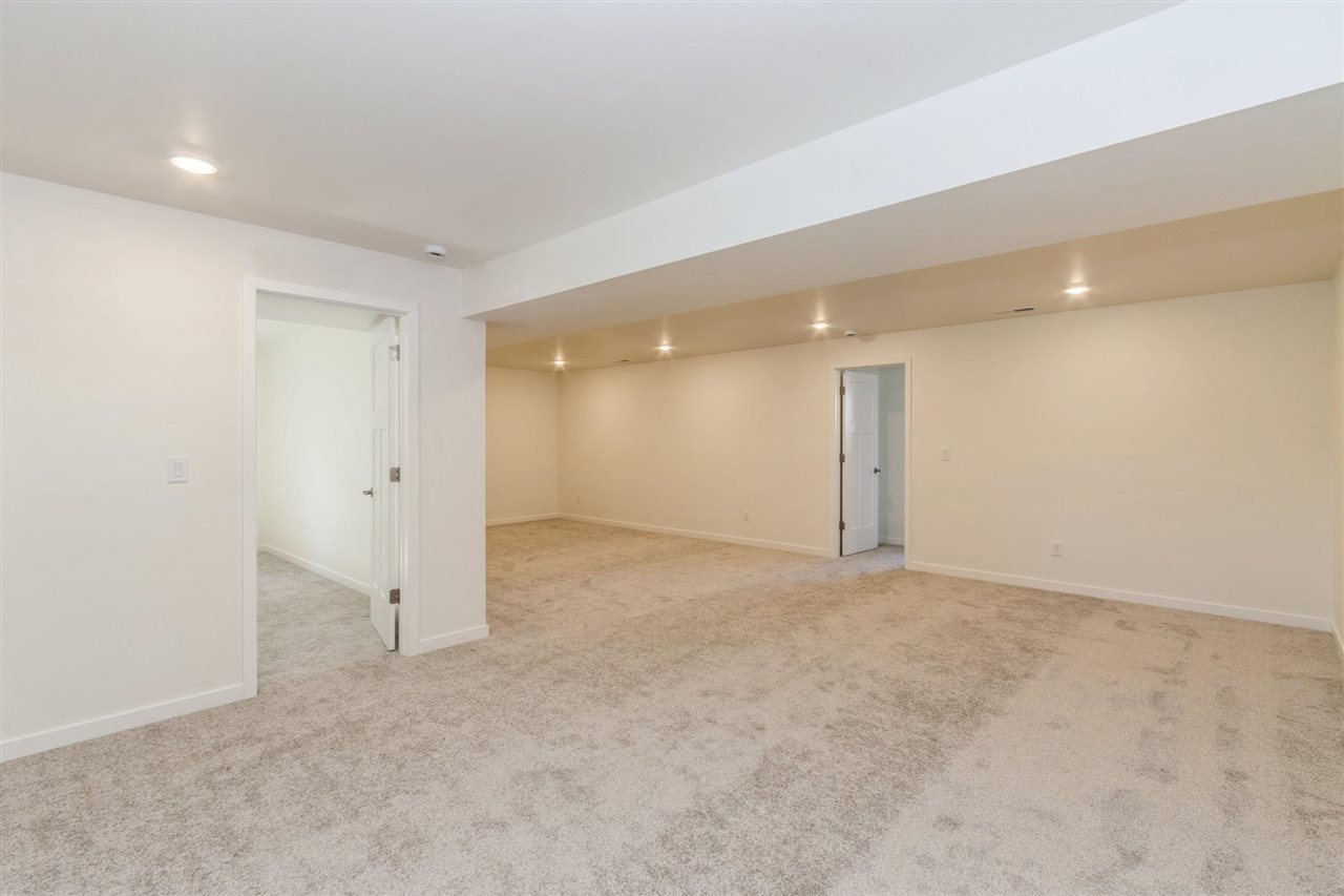 407 Solstice Court North Liberty IA 52317