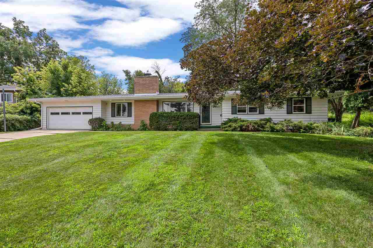 3813 Tomahawk Trail SE Cedar Rapids IA 52403