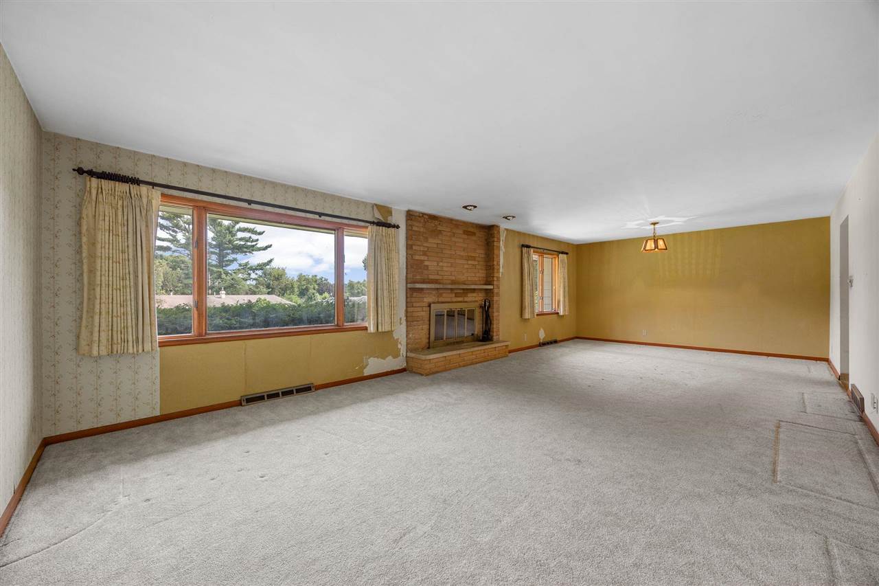 3813 Tomahawk Trail SE Cedar Rapids IA 52403