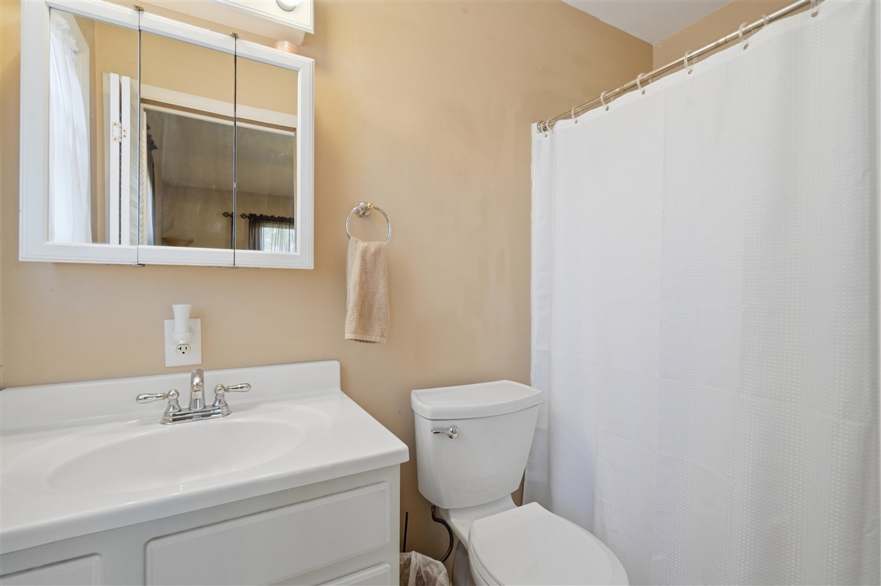 3929 NE Nancy Jane Lane Cedar Rapids IA 52402