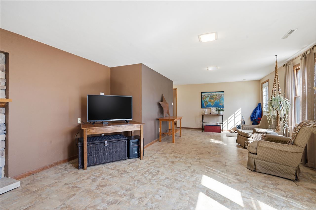 3929 NE Nancy Jane Lane Cedar Rapids IA 52402