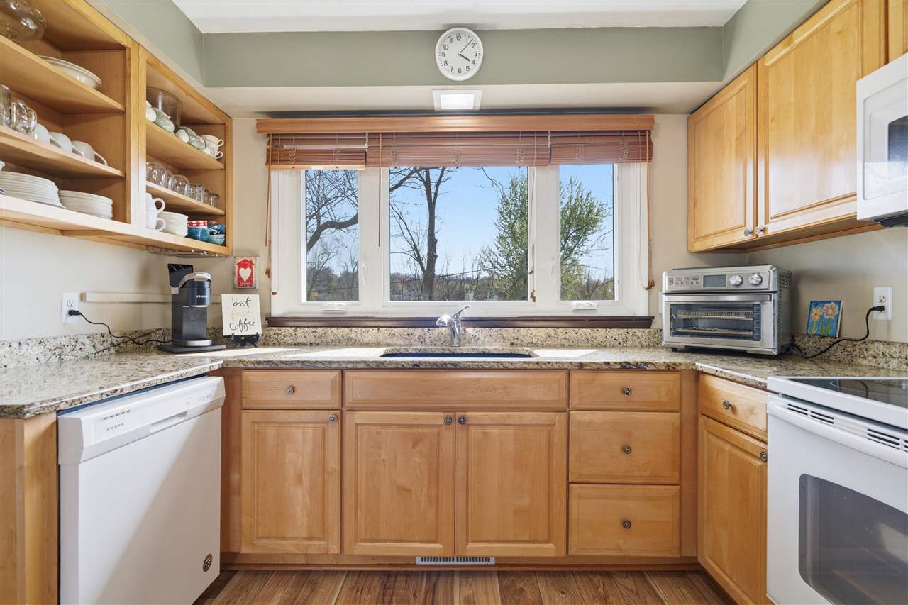 3929 NE Nancy Jane Lane Cedar Rapids IA 52402