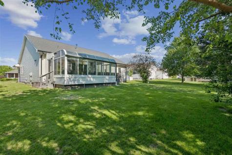 402 Windsor Drive Solon IA 52333