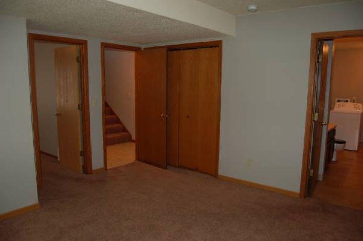 908 N Dodge Street Iowa City IA 52240