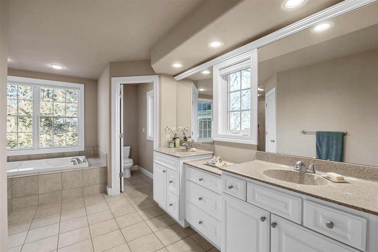2670 NE Aspen Court North Liberty IA 52317