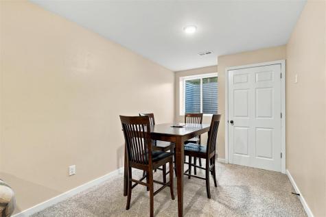 702 N 5th Avenue Washington IA 52353