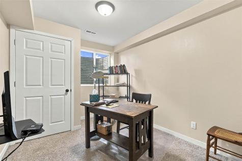 702 N 5th Avenue Washington IA 52353