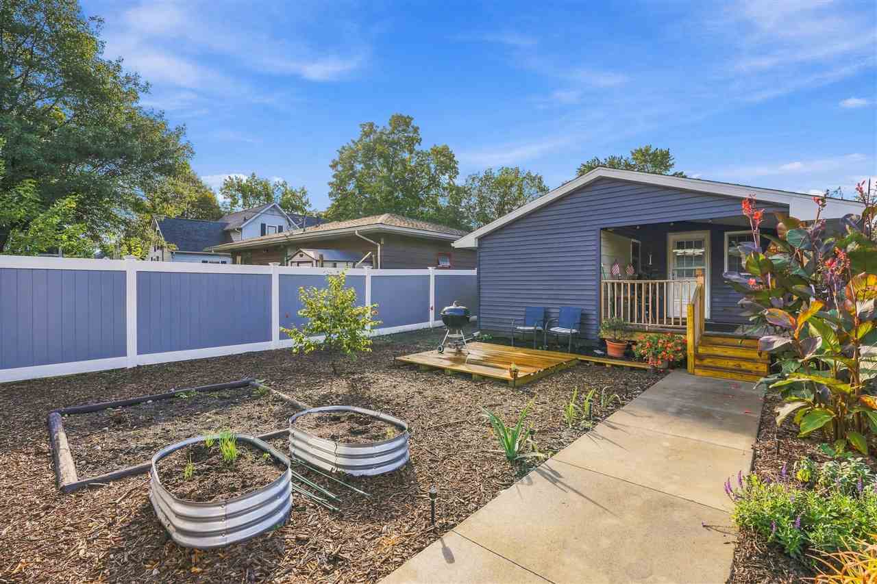 702 N 5th Avenue Washington IA 52353