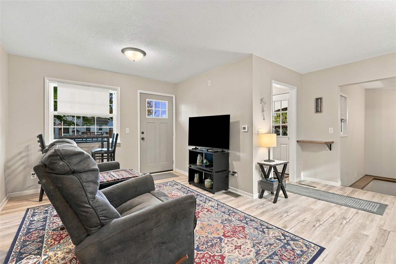 702 N 5th Avenue Washington IA 52353