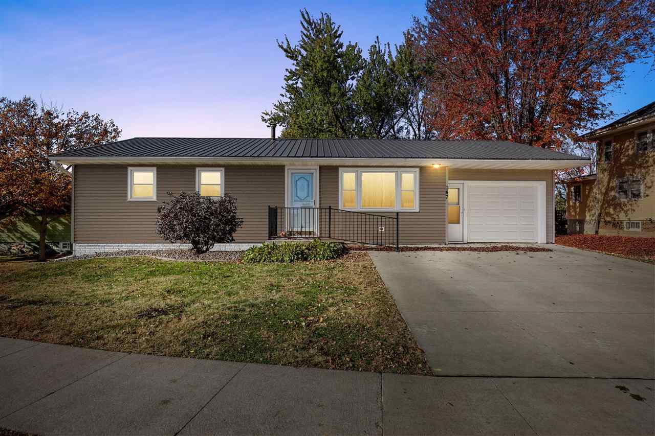 147 Circle Drive Williamsburg IA 52361