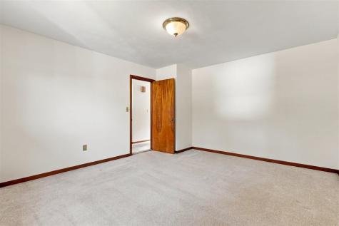 1141 Oakview Drive Columbus Junction IA 52738
