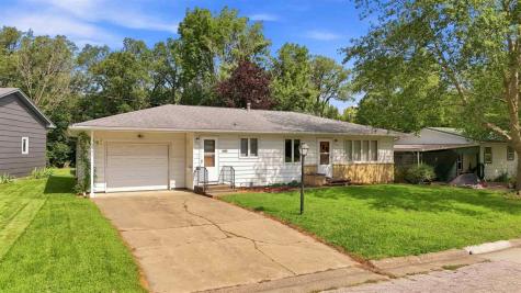 1141 Oakview Drive Columbus Junction IA 52738